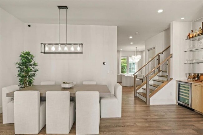 Building Photo - 1337 Grey Fox Ct NE