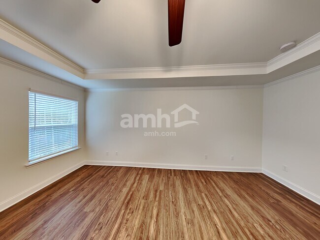 Building Photo - 317 Bourne St