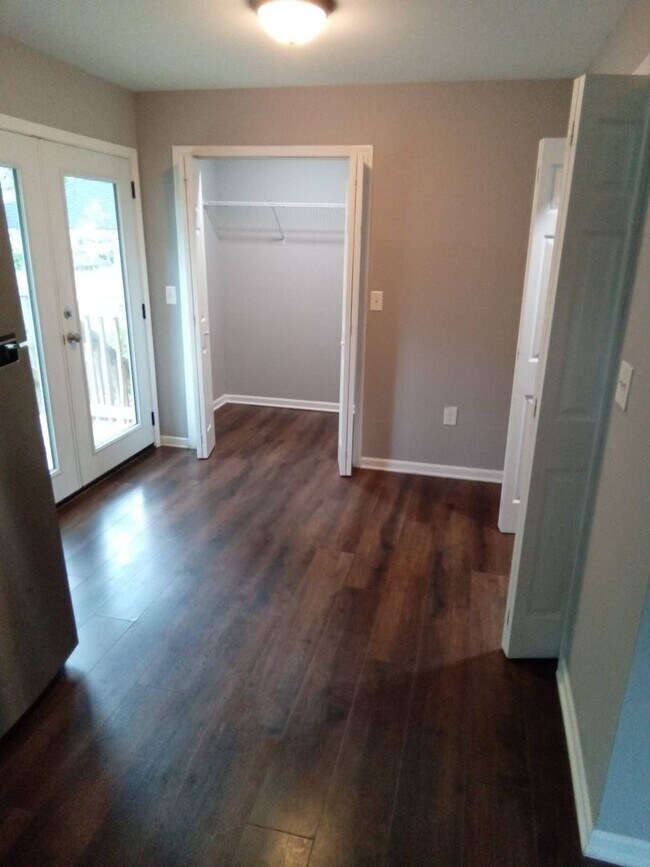 Building Photo - Updated Ranch Home with Lots of Space!   COMING SOON!