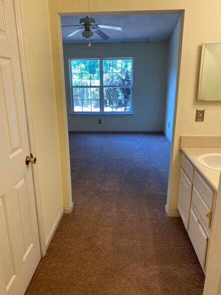 Building Photo - 1490 Amanda Park Ln
