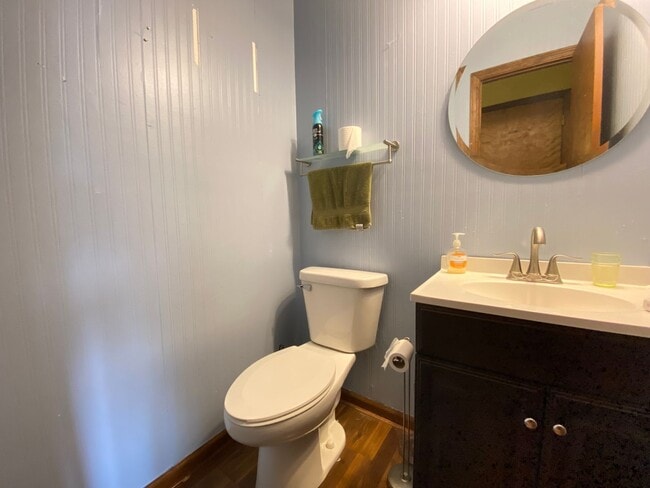 Building Photo - 2 Bedroom Condo In Schererville