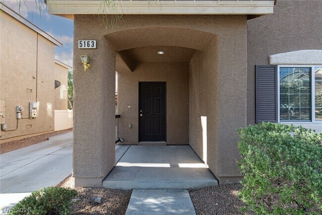 Building Photo - 5163 Tunnel Falls Dr