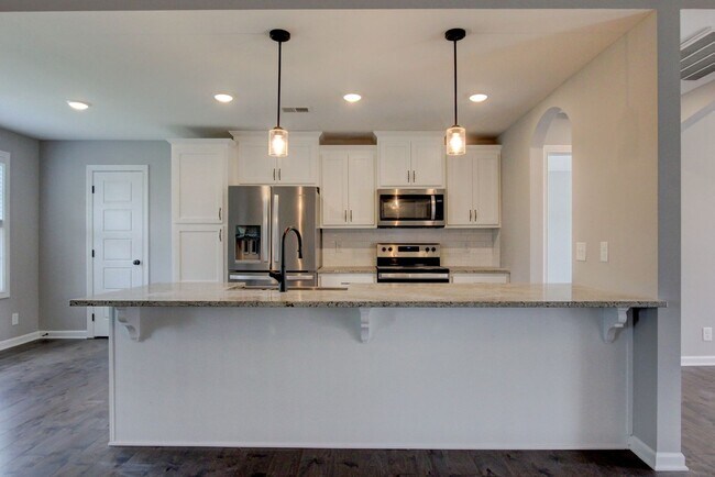 Building Photo - 1092 Barnhill Rd