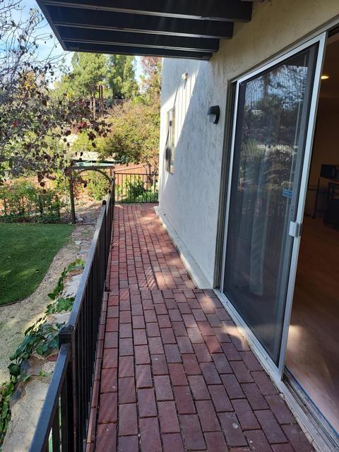 Building Photo - 11015 Dutton Dr