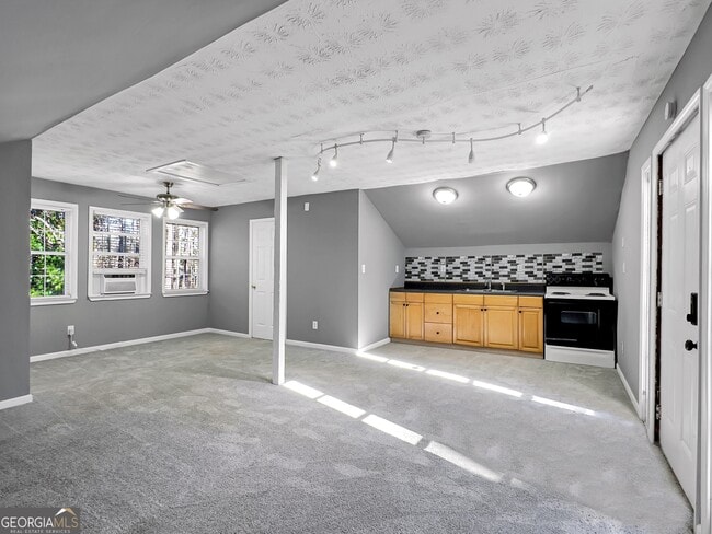 Building Photo - 410 Invector Ct