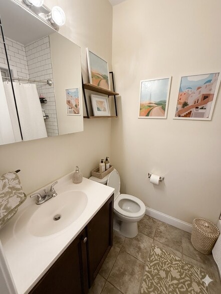 Building Photo - 58 Medford St