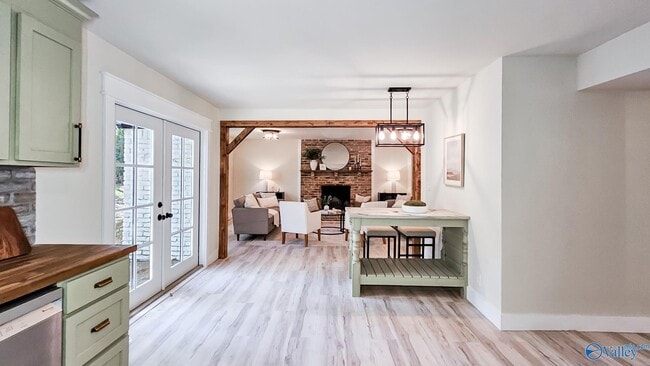 Building Photo - 4033 Lucerne Dr SE