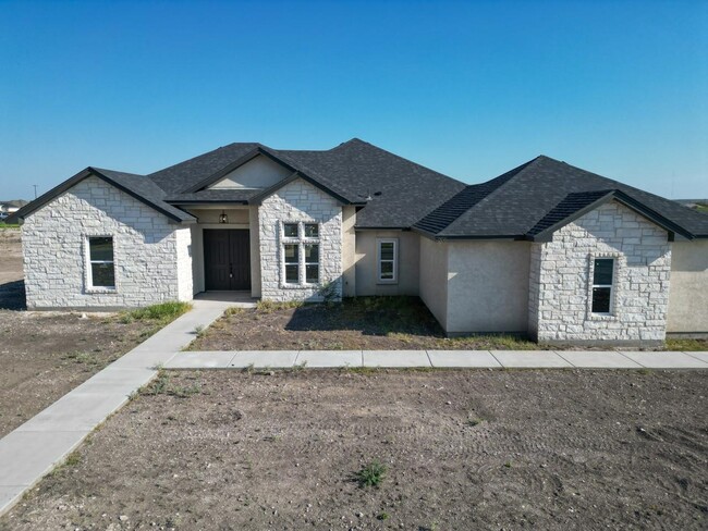 Building Photo - 206 Persimmon Dr