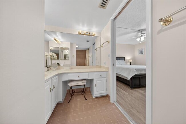 Building Photo - 800 Jeffery St