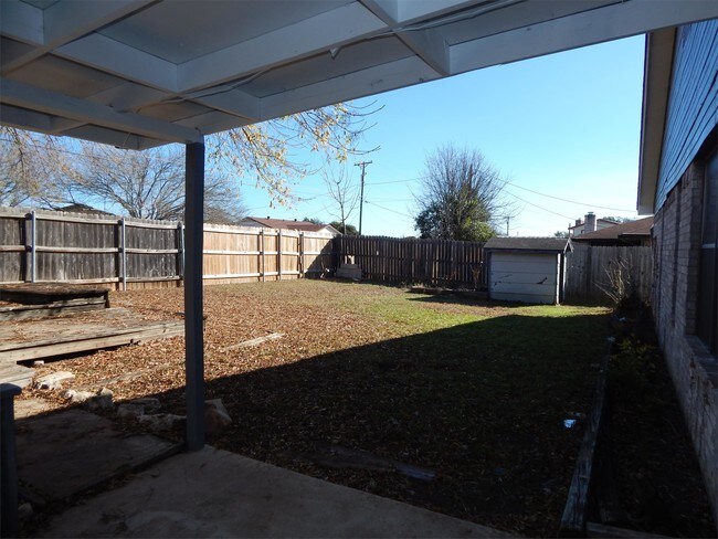 Building Photo - 4503 River Oaks Dr