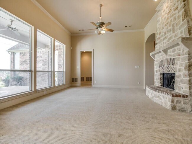 Building Photo - 1641 McGee Ln