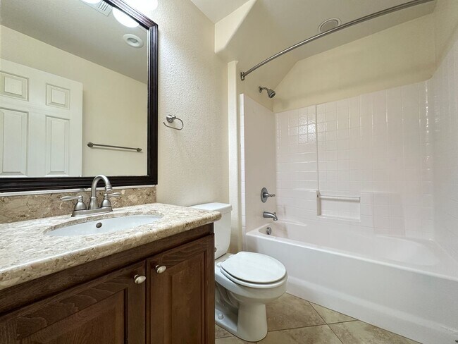 Building Photo - Summerlin Village 16 Ladera Phase 3
