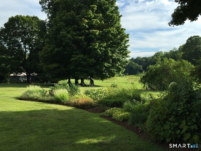 Building Photo - 87 Beaver Dam Rd