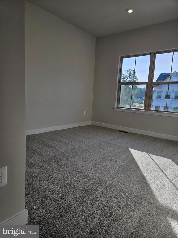 Building Photo - 7118 Bighorn Rd
