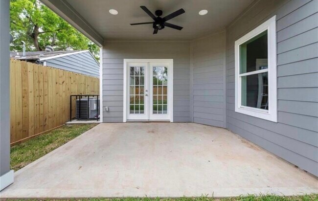 Building Photo - 4133 Clover St