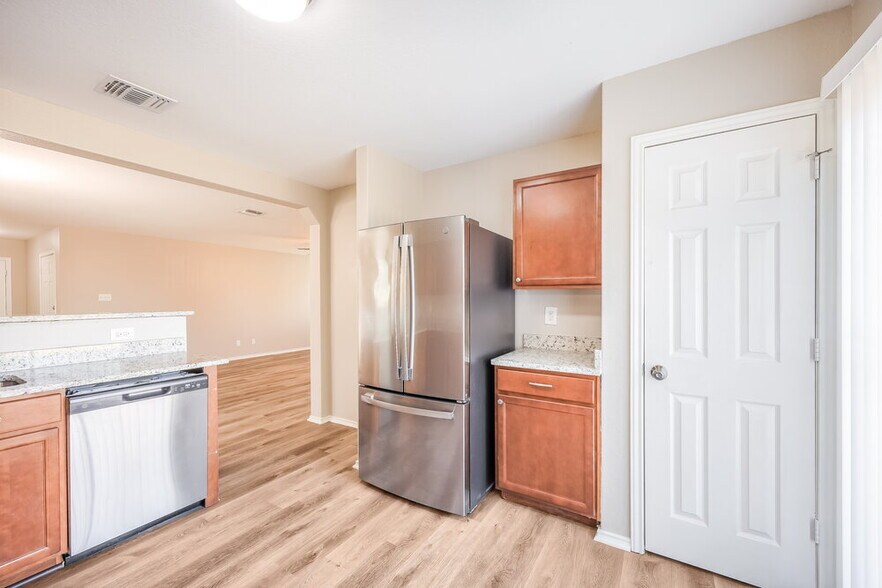 Building Photo - 16102 Caballo Run