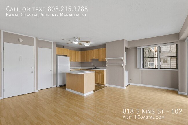 Building Photo - 818 S King St