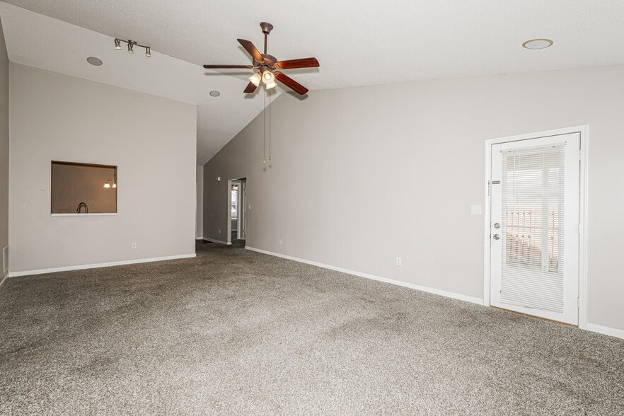Building Photo - 9671 Jackson Way