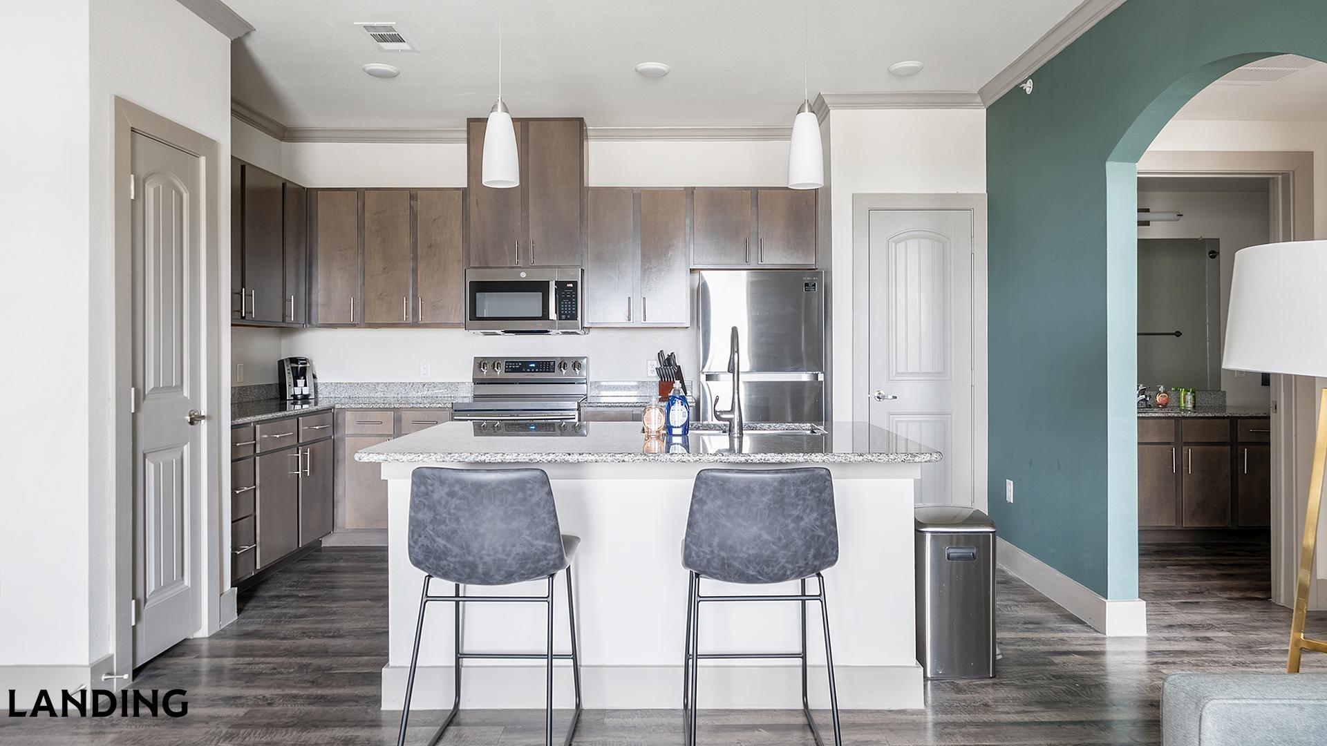 Building Photo - 12500 Shadowglen Trce