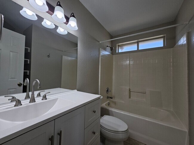 Building Photo - 4211 Breckenridge Dr