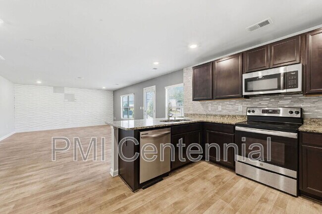 Building Photo - 1801 Marcelina Ln