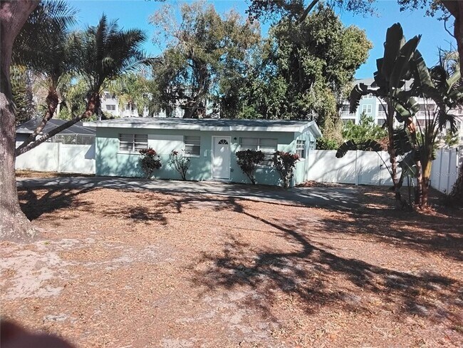 Building Photo - 327 Barbara Cir