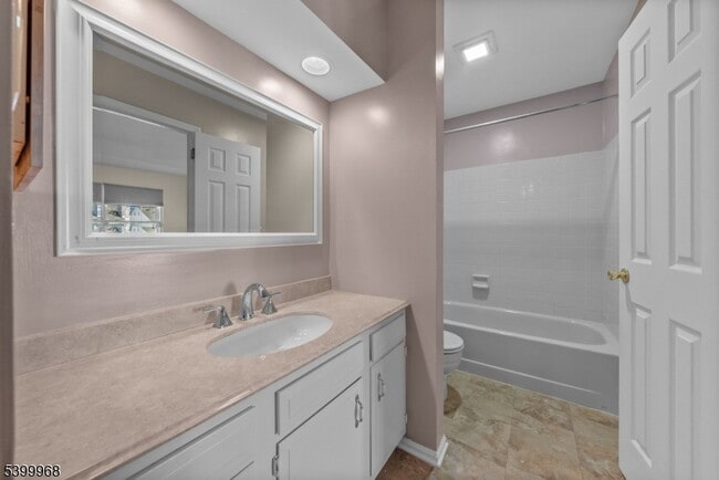 Building Photo - 1 Almond Dr