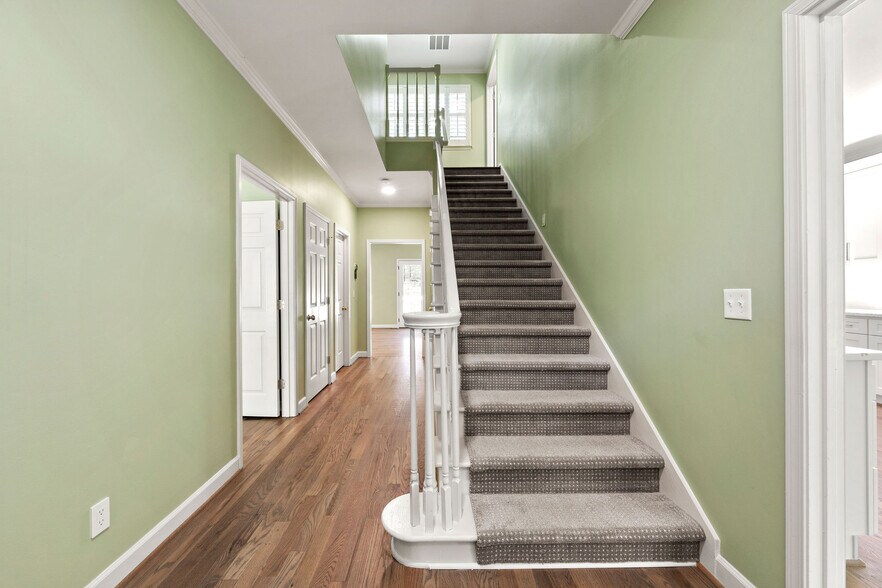 Building Photo - 3071 Lenox Rd NE