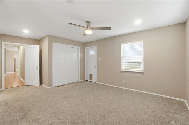 Building Photo - 318 E Central Ave