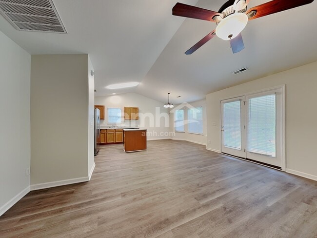 Building Photo - 770 Peachtree Meadows Cir