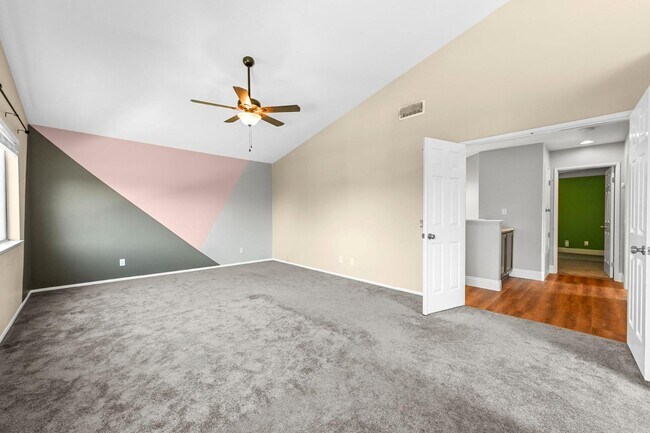 Building Photo - 509 Pacesetter St