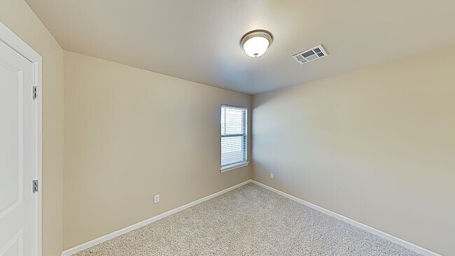 Building Photo - 10704 Mountain Fork Dr