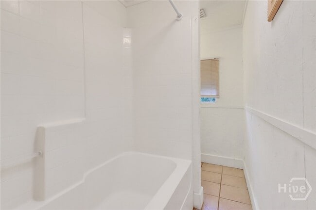 Building Photo - 5013 Ogeechee Rd