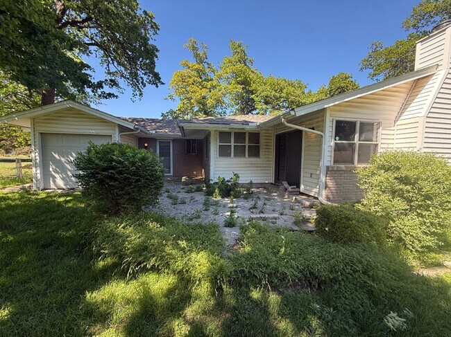 Building Photo - 8300 NW 15th St