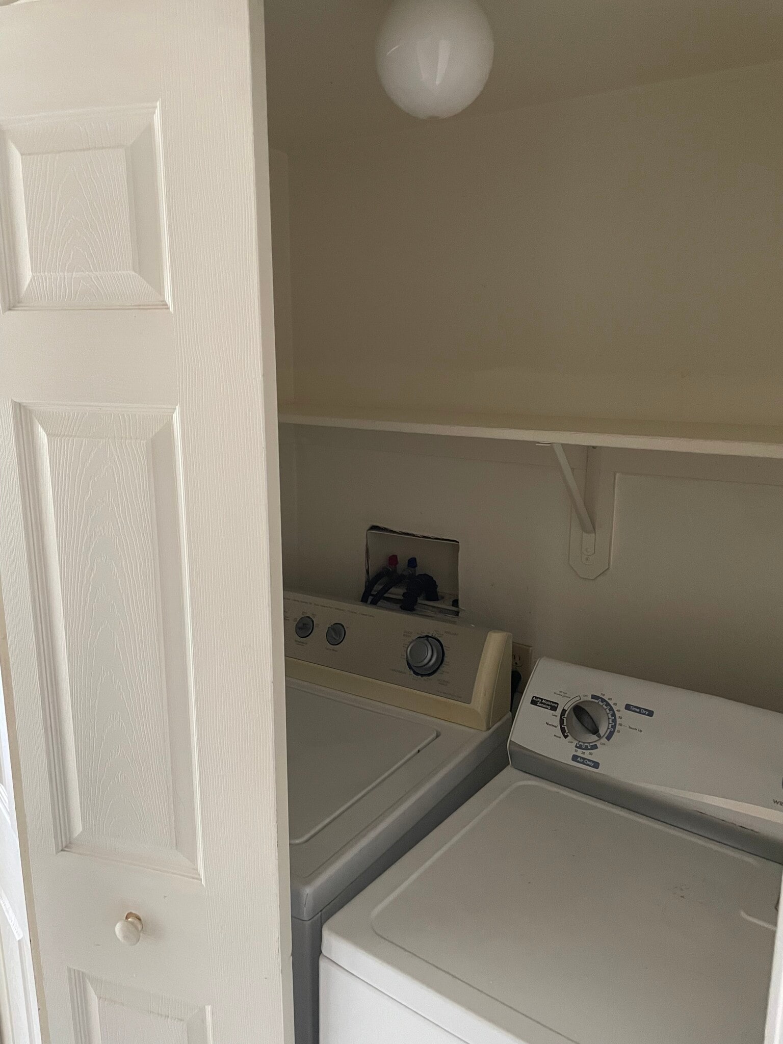 Building Photo - 2536 N Corinthian Garden Dr