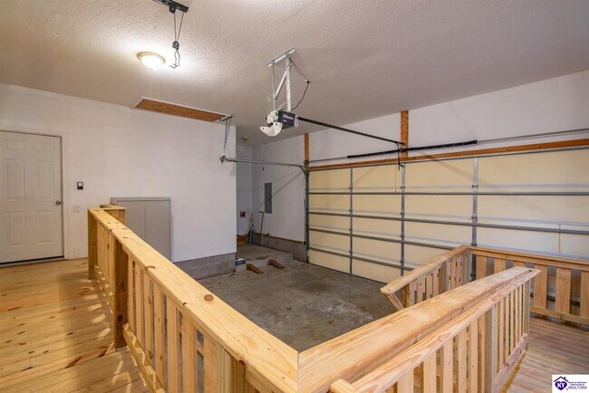 Building Photo - 45 Crosslin Ct