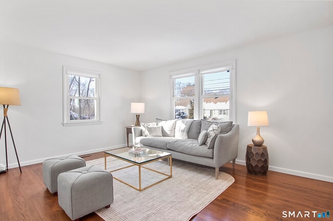 Building Photo - 26 Chelene Rd