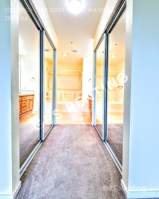 Building Photo - Beautiful Home in the Desirable Tambar Com...