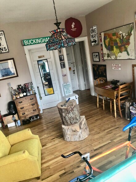 Building Photo - 419 State St