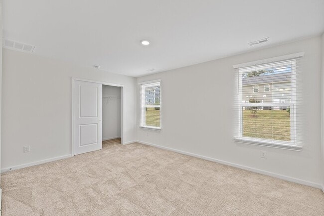 Building Photo - 3063 Spline Cir