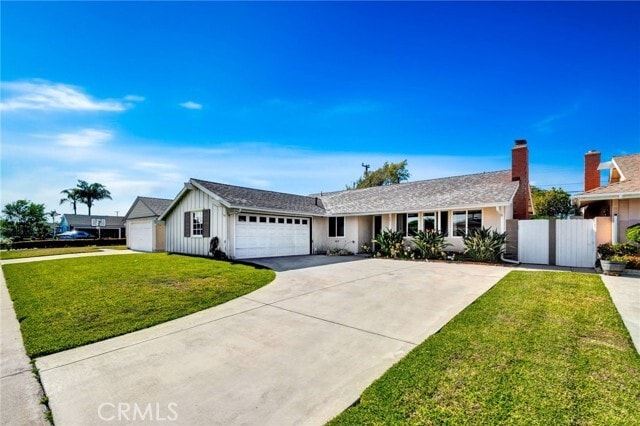 Building Photo - 5851 Pinon Dr
