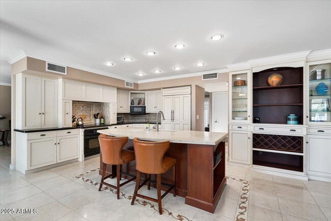 Building Photo - 8207 E Del Cuarzo Dr