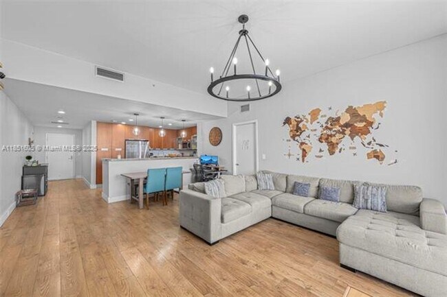 Building Photo - 7901 Hispanola Ave