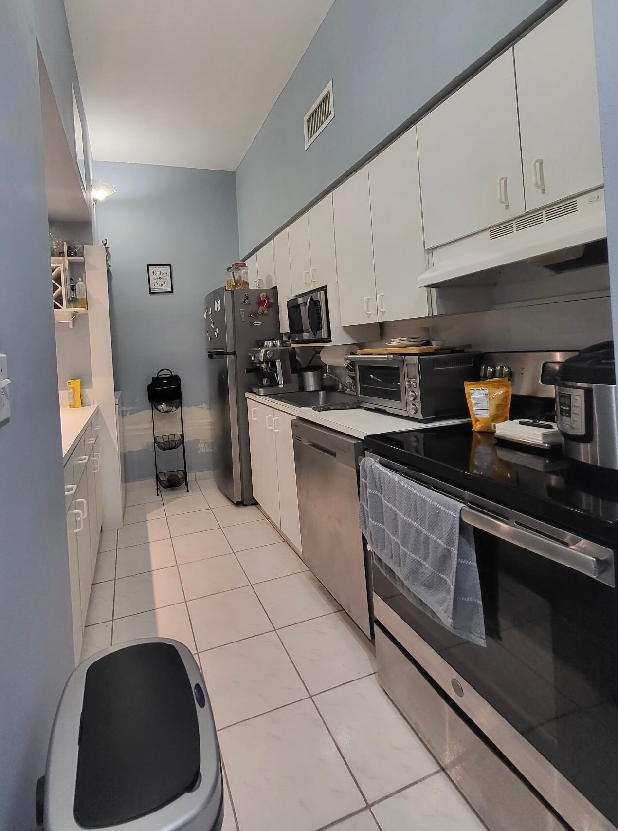 Building Photo - 7400 W 20th Ave