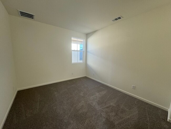 Building Photo - Beautiful Brand New Home