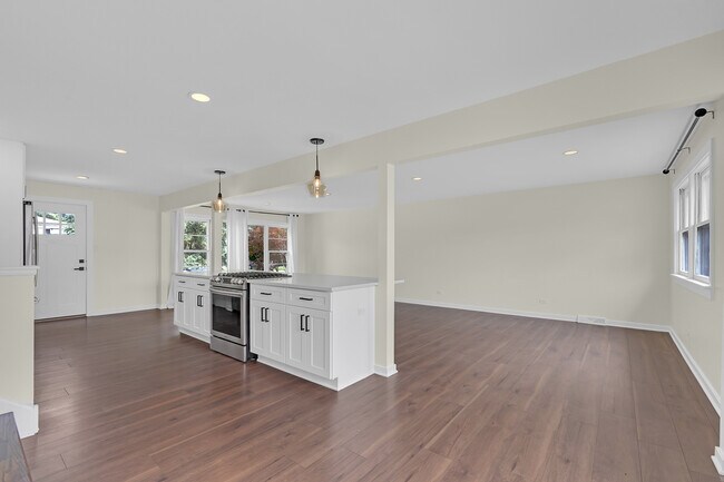 Building Photo - 17700 71st Ave