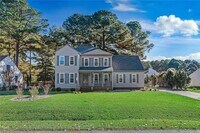 Building Photo - 3 bedroom/ 2.5 bathroom- Smithfield, VA