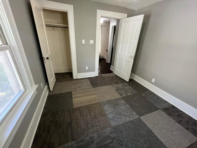 Building Photo - 4123 Buell Dr
