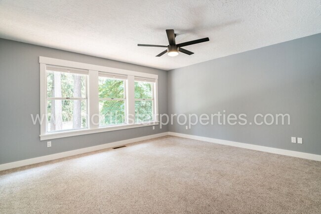 Building Photo - Newly Remodeled Lake Oswego Traditional