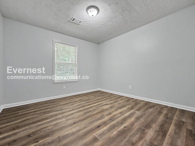 Building Photo - 234 Elm Pl